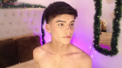 Dulcey online show from December 18, 2025, 5:02 am