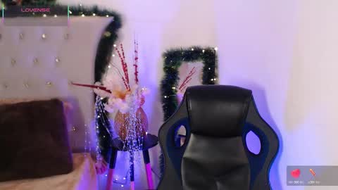 Dulcey online show from December 20, 2025, 4:08 am