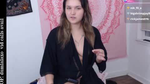 Snapshot of dumlala chatting on October 5, 2025, 3:16 am the only advantage you have over me is that u can kiss my ass and i cant  online show from October 5, 2025, 3:16 am