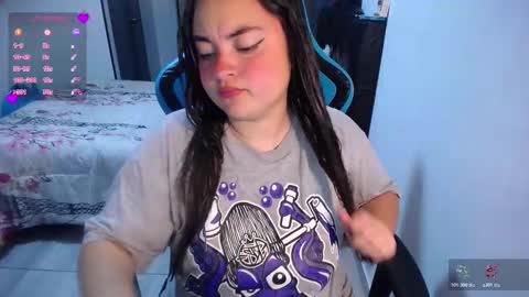 Nicole   online show from February 15, 2026, 4:31 am