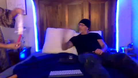 DUO2069 online show from January 11, 2026, 5:51 pm