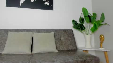 Thomas and Noah online show from June 18, 2026, 10:52 am