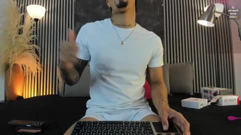 Duriel online show from March 8, 2025, 1:03 pm