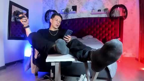 Dustin Sonne online show from June 27, 2026, 4:28 am