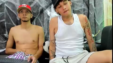 dustinandjordan online show from October 26, 2025, 4:51 am