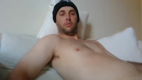 Snapshot of dustyroy09 chatting on December 12, 2024, 6:25 am dustyroy09 online show from December 12, 2024, 6:25 am