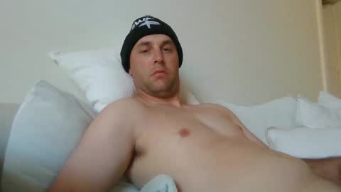 Snapshot of dustyroy09 chatting on January 9, 2025, 4:08 am dustyroy09 online show from January 9, 2025, 4:08 am