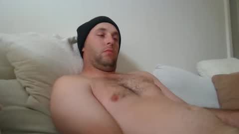 Snapshot of dustyroy09 chatting on April 21, 2026, 6:52 am dustyroy09 online show from April 21, 2026, 6:52 am