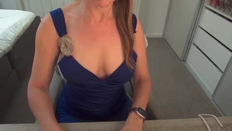 Ambertje040 online show from October 22, 2025, 7:41 am