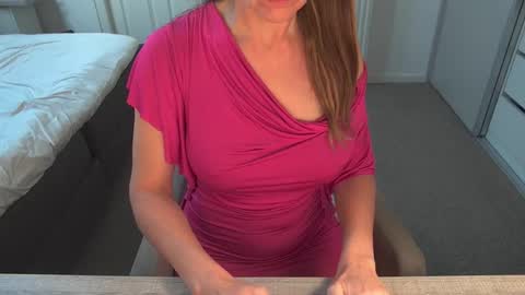 Ambertje040 online show from November 11, 2025, 8:47 am