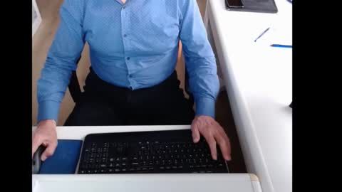 dutchpornking2 online show from November 10, 2025, 7:40 am