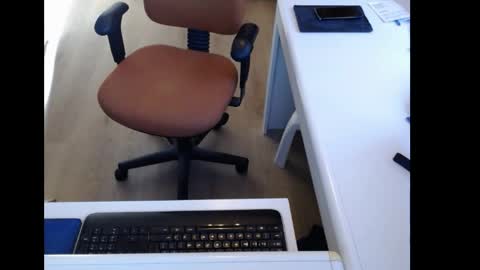 dutchpornking2 online show from April 6, 2026, 6:58 am