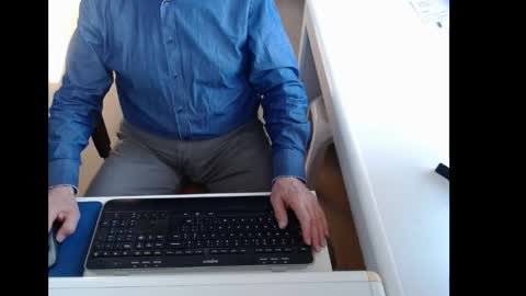 dutchpornking2 online show from April 8, 2026, 6:57 am