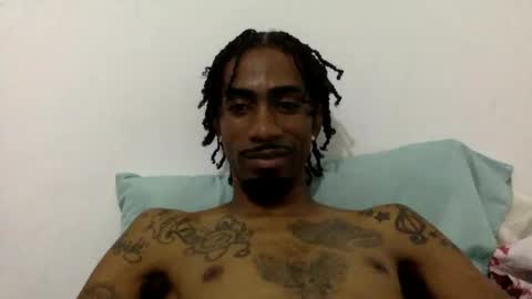 Snapshot of duvanf18 chatting on May 17, 2026, 6:00 am Elburrito online show from May 17, 2026, 6:00 am