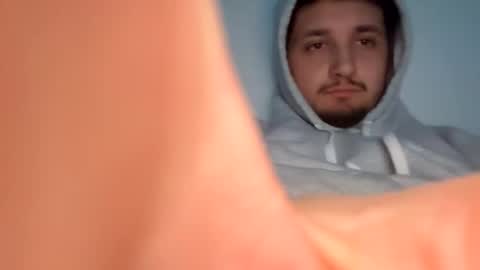 Snapshot of dvcknu52 chatting on February 25, 2026, 6:01 am dvcknu52 online show from February 25, 2026, 6:01 am