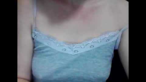 dyadevlin online show from November 22, 2025, 4:06 pm