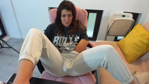 dayana online show from October 26, 2025, 5:57 am