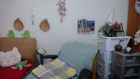 Dyanne online show from March 9, 2025, 8:10 pm