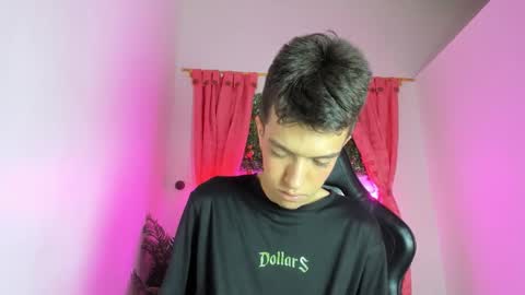 Snapshot of dylan_2005 chatting on October 11, 2025, 11:31 am Dylan online show from October 11, 2025, 11:31 am