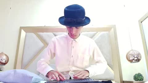 Snapshot of dylan_scotts chatting on September 28, 2025, 8:03 pm dylan_scotts online show from September 28, 2025, 8:03 pm