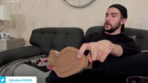 Dylan online show from February 3, 2026, 10:59 pm