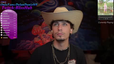 Snapshot of dylandaniel69 chatting on December 14, 2024, 11:45 pm Dylan Daniel 7.8 online show from December 14, 2024, 11:45 pm