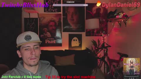 Snapshot of dylandaniel69 chatting on January 28, 2025, 2:00 am Dylan Daniel 7.8 online show from January 28, 2025, 2:00 am