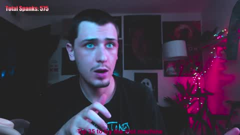 Snapshot of dylandaniel69 chatting on January 30, 2025, 8:42 pm Dylan Daniel 7.8 online show from January 30, 2025, 8:42 pm