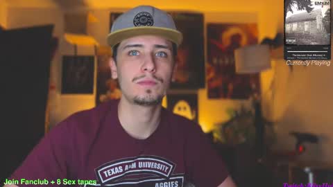 Snapshot of dylandaniel69 chatting on March 2, 2025, 2:19 am Dylan Daniel 7.8 online show from March 2, 2025, 2:19 am