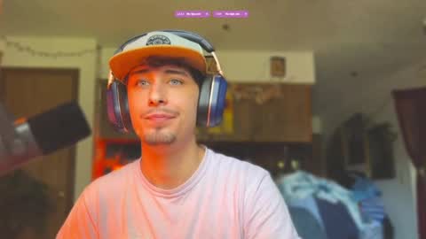 Snapshot of dylandaniel69 chatting on September 29, 2025, 6:24 pm Dylan Daniel 7.8 online show from September 29, 2025, 6:24 pm