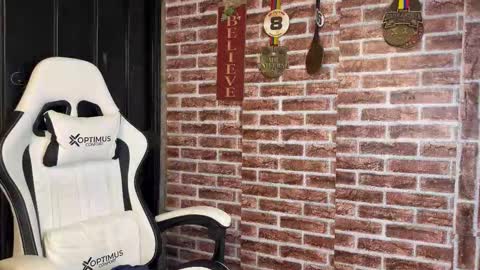 Snapshot of dylangusss chatting on February 10, 2026, 6:06 am Dylangusss online show from February 10, 2026, 6:06 am