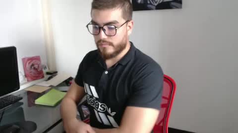 dylanhot10 online show from October 7, 2025, 8:39 pm