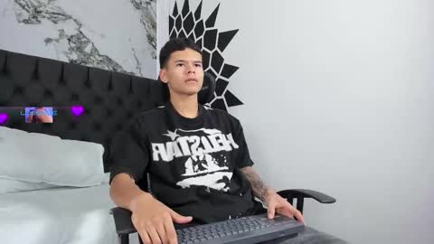 Snapshot of dylanroyce_ chatting on March 16, 2026, 11:47 am dylanroyce_ online show from March 16, 2026, 11:47 am