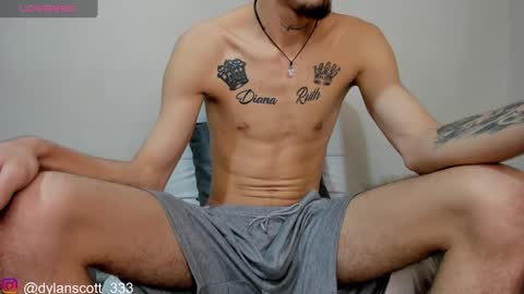 dylanscott_106 online show from December 28, 2024, 5:03 pm