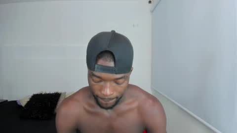 Snapshot of dylantaylor_1 chatting on January 12, 2025, 3:49 am Dylan Taylor online show from January 12, 2025, 3:49 am