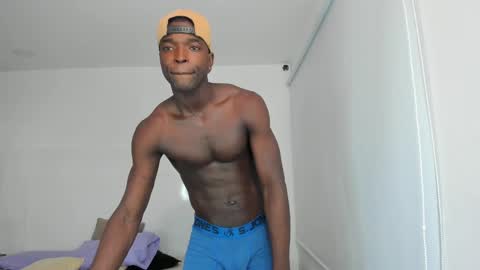 Snapshot of dylantaylor_1 chatting on January 17, 2025, 6:57 am Dylan Taylor online show from January 17, 2025, 6:57 am