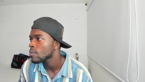Snapshot of dylantaylor_1 chatting on February 11, 2025, 3:50 am Dylan Taylor online show from February 11, 2025, 3:50 am