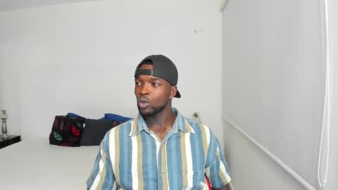 Snapshot of dylantaylor_1 chatting on February 11, 2025, 6:51 am Dylan Taylor online show from February 11, 2025, 6:51 am