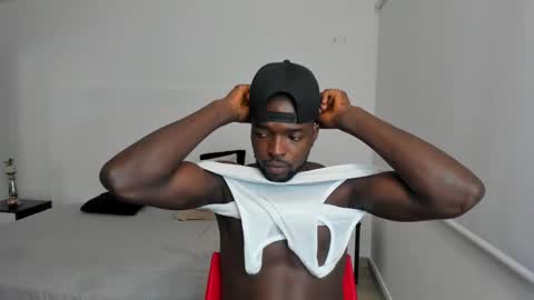 Snapshot of dylantaylor_1 chatting on February 27, 2025, 6:29 am Dylan Taylor online show from February 27, 2025, 6:29 am