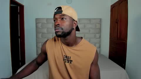 Dylan Taylor online show from November 20, 2025, 12:16 pm