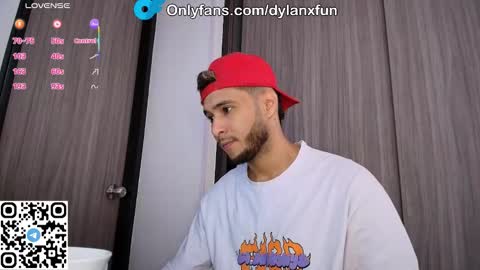 dylanxfun online show from October 18, 2025, 1:34 pm