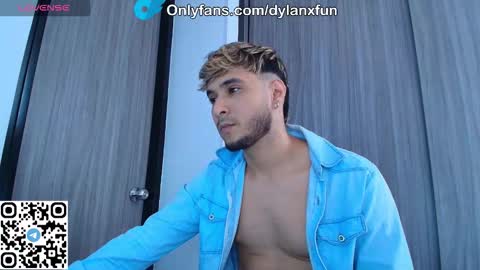 dylanxfun online show from November 14, 2025, 8:18 pm