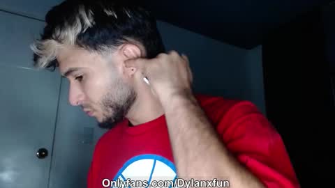 dylanxfun online show from March 20, 2026, 11:37 am