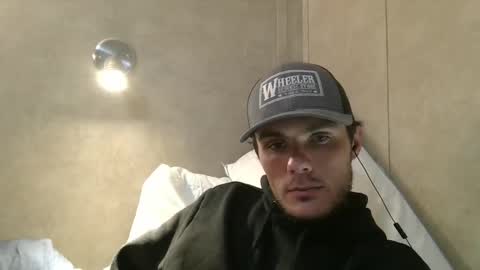 dylp400 online show from February 23, 2025, 4:17 am