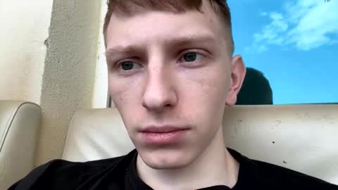 Snapshot of dyrinda chatting on January 31, 2025, 10:10 am Julia and Dima online show from January 31, 2025, 10:10 am