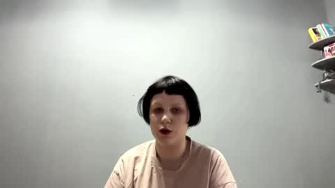 Rina online show from May 10, 2026, 4:23 pm