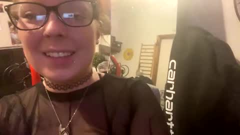 easyednem528280 online show from November 1, 2025, 1:07 am