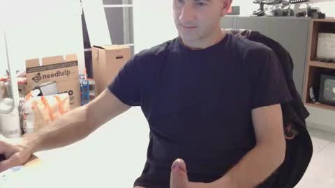 Andrew online show from November 15, 2025, 9:21 pm