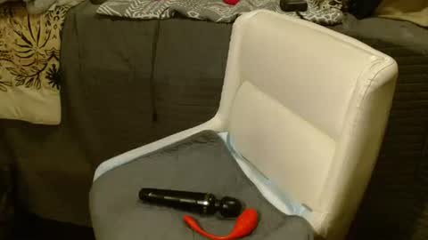 Six online show from January 21, 2025, 9:24 am