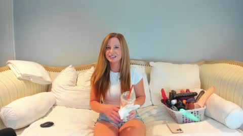Snapshot of eatmygingersnapps chatting on September 9, 2025, 2:38 pm Allison online show from September 9, 2025, 2:38 pm